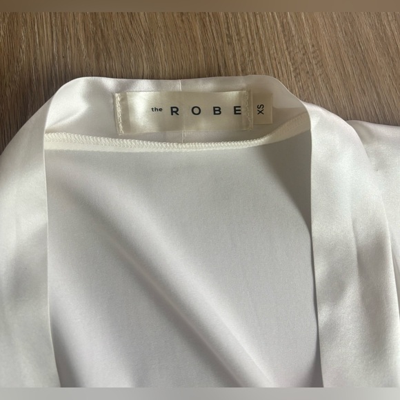 The RobeUA Silk Bridal Robe - Picture 10 of 16